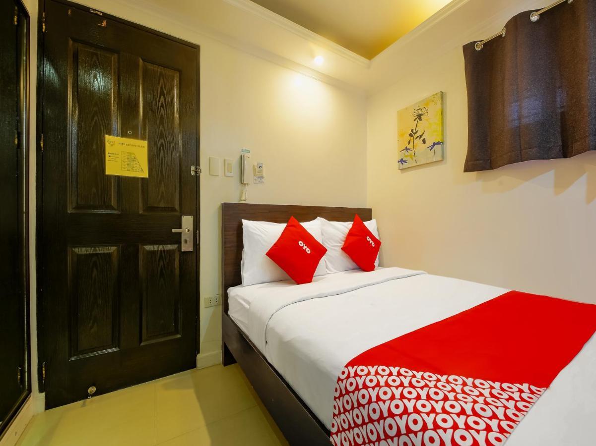 Capital O 860 Nest Nano Suites Makati Makati City Exterior photo