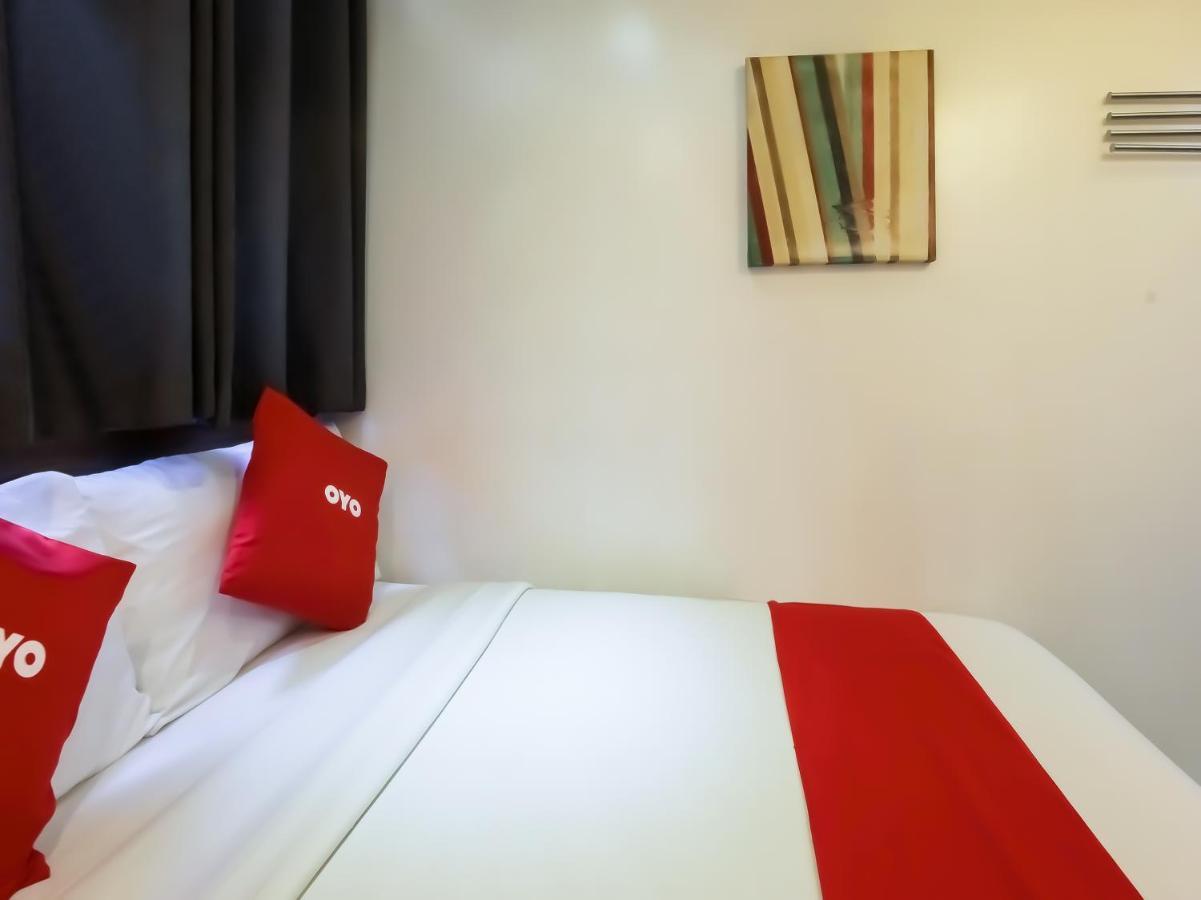 Capital O 860 Nest Nano Suites Makati Makati City Exterior photo